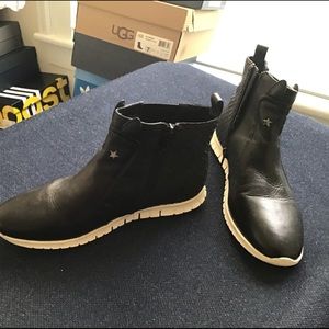 Hush Puppies ankle-high sneakers New without Tag